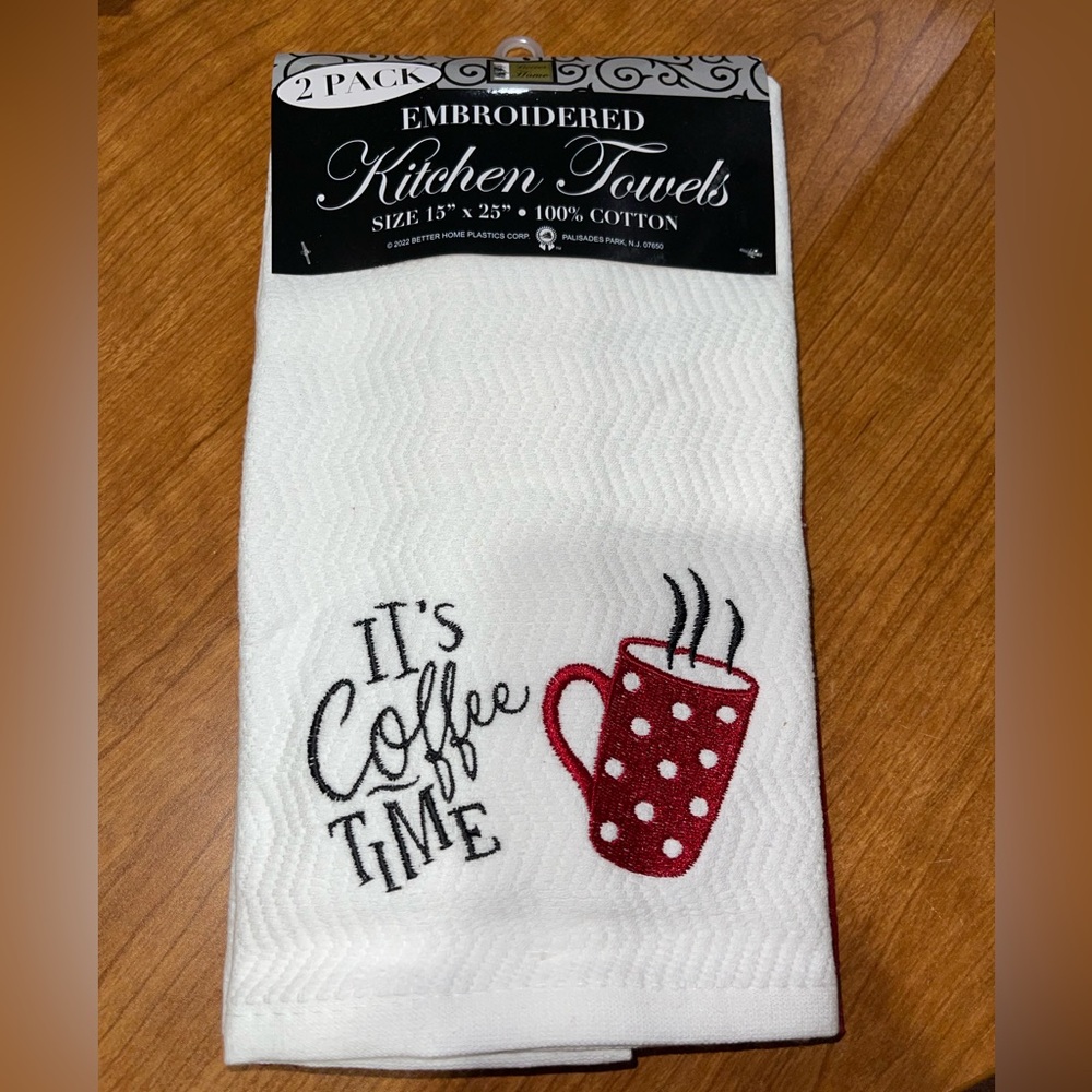 NWT 100% KITCHEN TOWELS